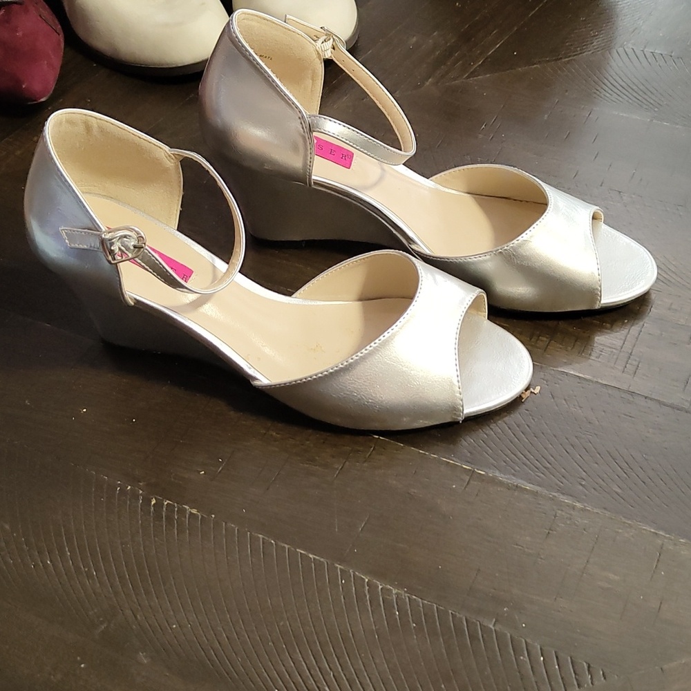 Elegant Silver Women's Wedge Sandals